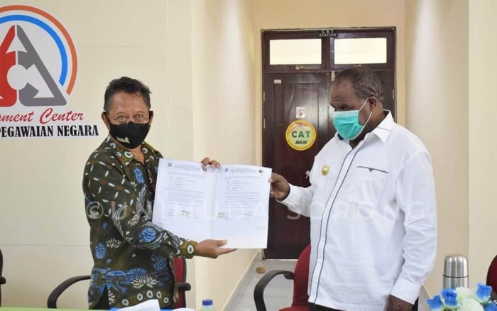 Bupati Sorong Gandeng UNIMUDA Ciptakan Aplikasi Instrumen Kinerja Pejabat Pemkab