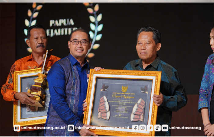 UNIMUDA Sorong Raih Panitrana Award 2024: Pemenang dalam Sektor Pendidikan Provinsi Papua Barat Daya