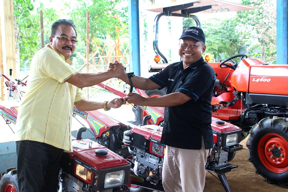 UNIMUDA Sorong Dapatkan Alat Pertanian melalui Aspirasi DPR RI  
