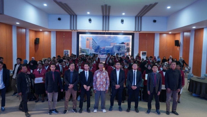 Yudisium Sarjana Gelombang IV Angkatan XVIII UNIMUDA Sorong Berlangsung Mengharukan